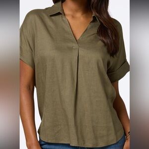 Cato flowy blouse with button detail on back